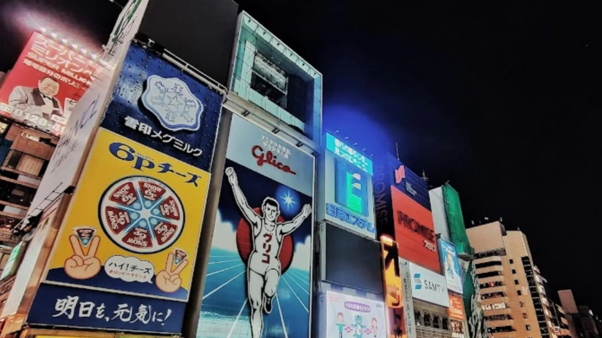 Apartment 203新築セール黒門市場1分!道頓堀まで徒歩8分!心斎橋まで徒歩9分! Osaka Japan