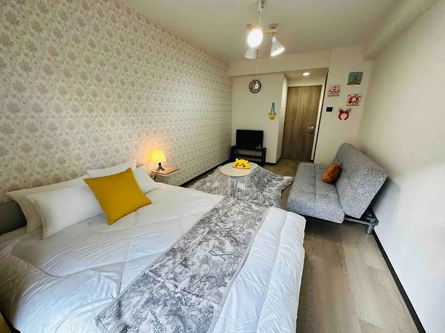 Apartment 203新築セール黒門市場1分!道頓堀まで徒歩8分!心斎橋まで徒歩9分! Osaka Japan